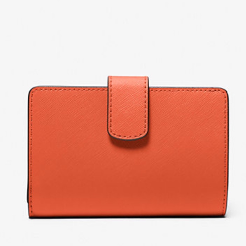 MICHAEL KORS Medium Crossgrain Leather Bifold Wallet ZP CN
Red Clay
NWT - Picture 4 of 16